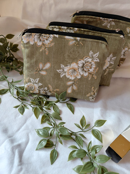 Zipper pouch green floral