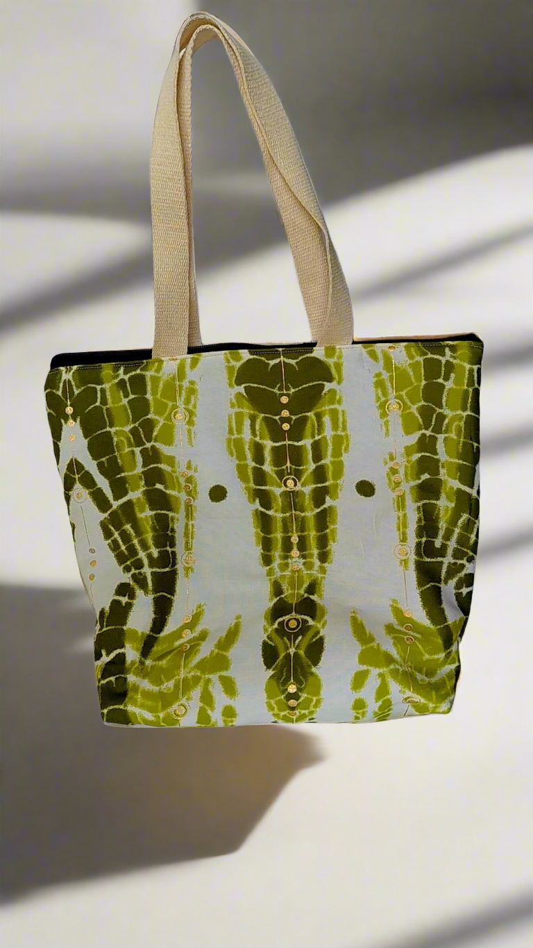 Green shibori print tote bag