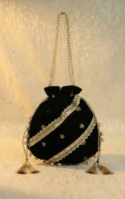 Black velvet potli